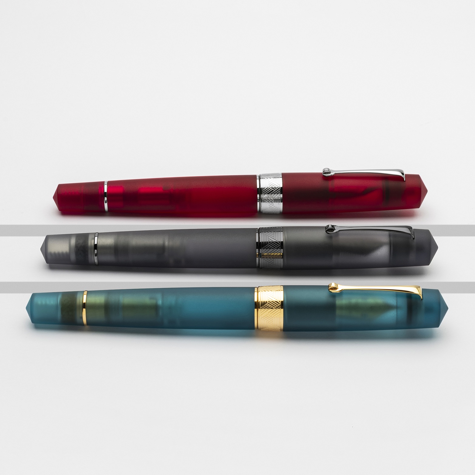 Leonardo Momento Zero Grande Pura Frosted Red RT Vulpen