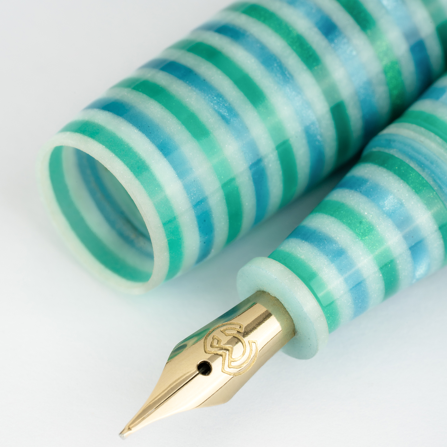 Magna Carta Trilli Neverland Wearable Necklace Fountain Pen