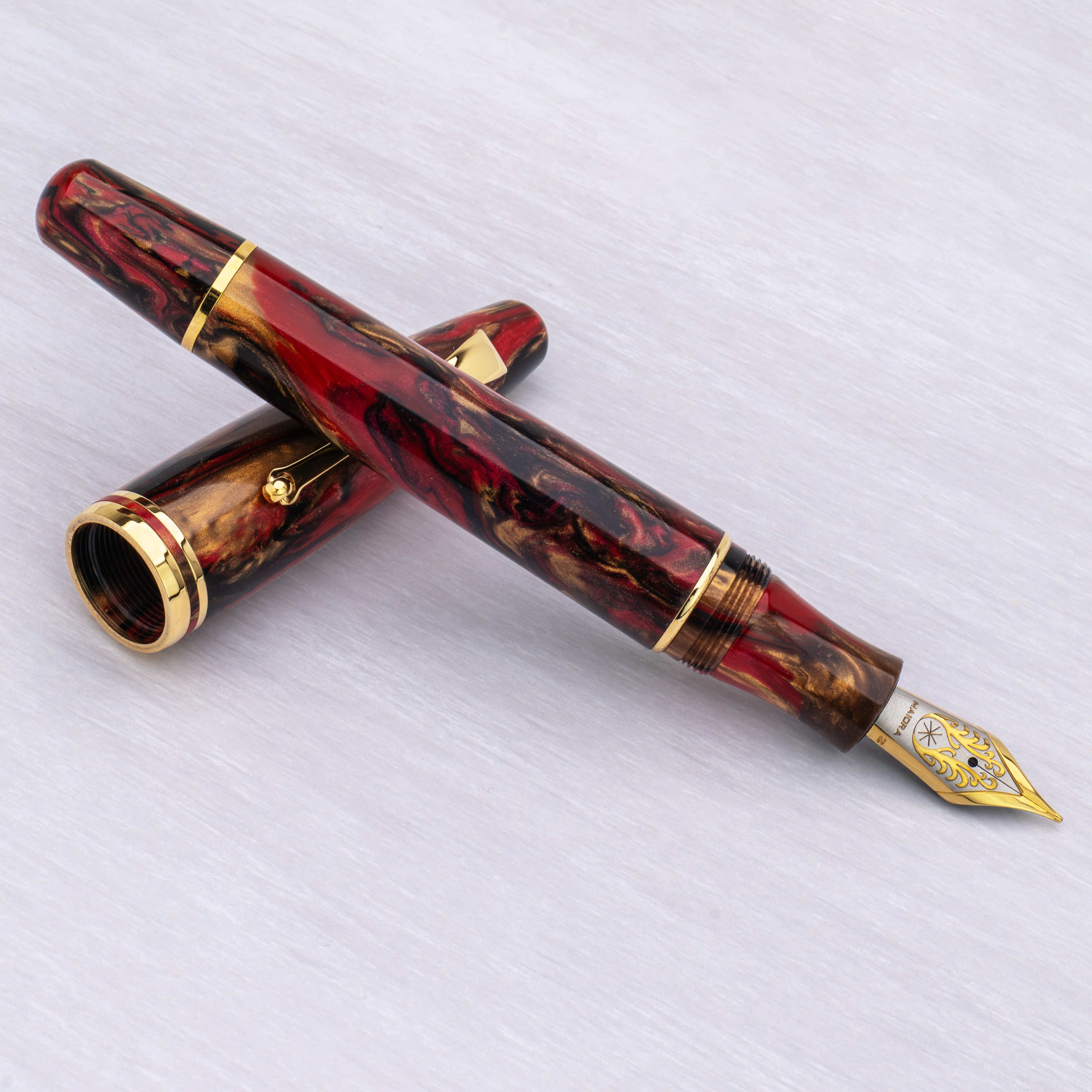 Maiora Ultra Ogiva Golden Rule Cartrdige Fountain pen