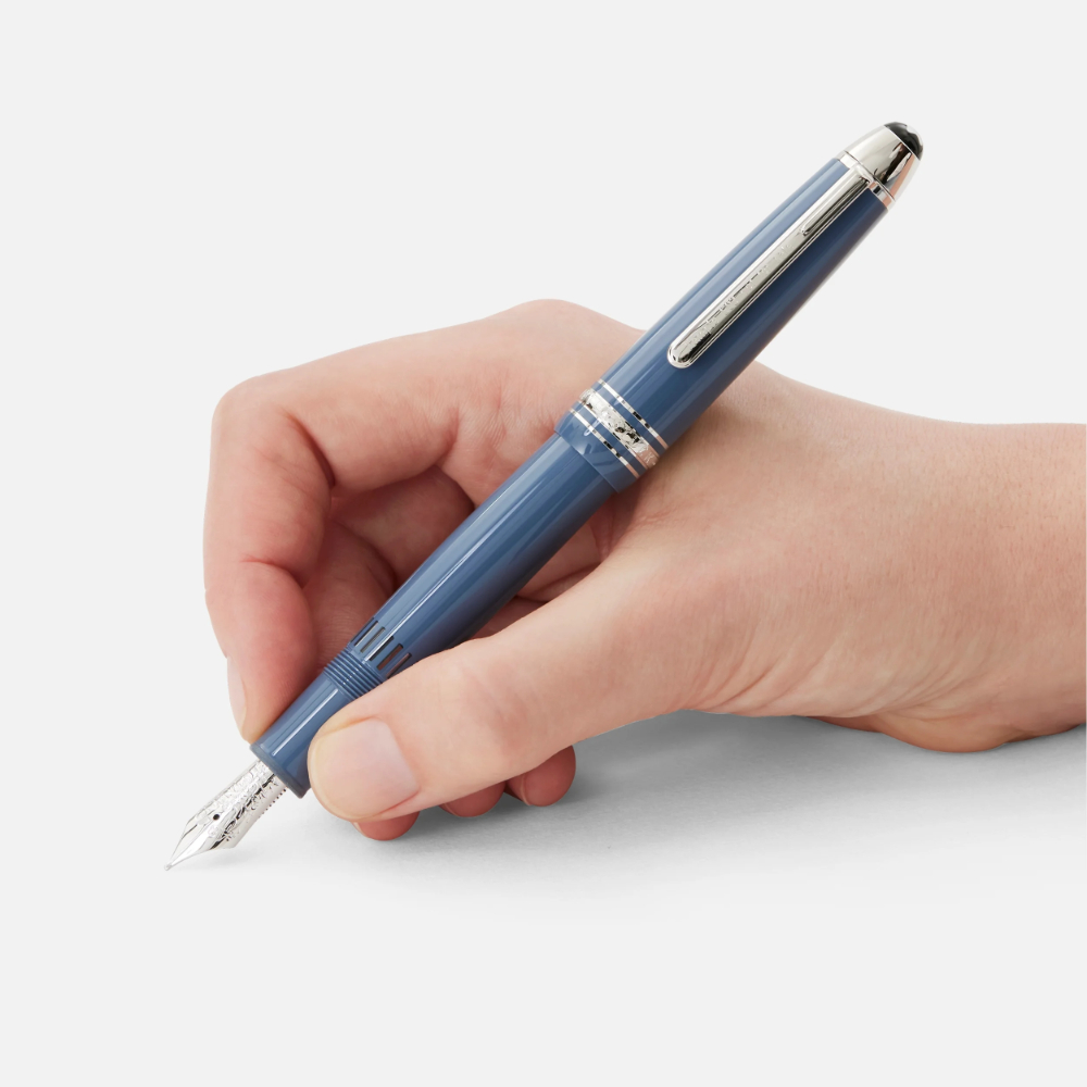 Montblanc Meisterstück Glacier Solitaire Fountain Pen 129407