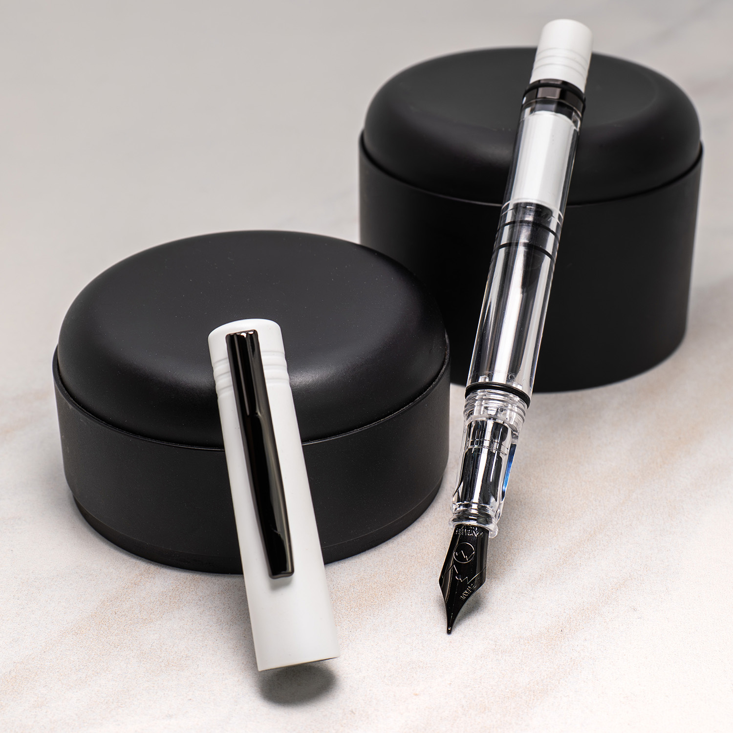 Monteverde MP1 White Lotus Limited Edition Stylo Plume