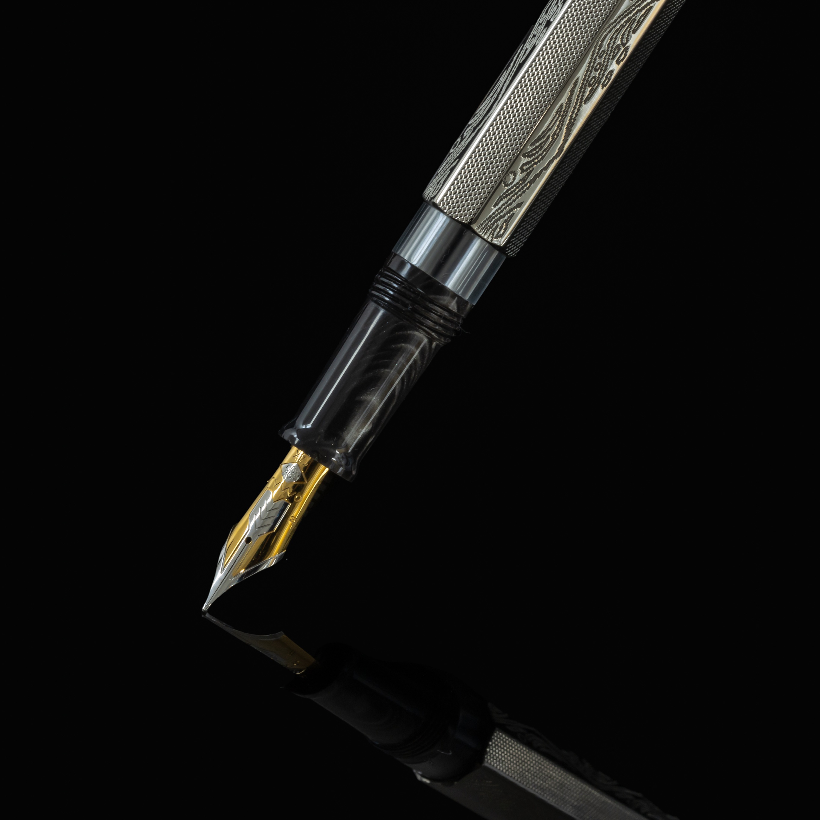 Omas Cobra Silver Guilloché Fountain pen