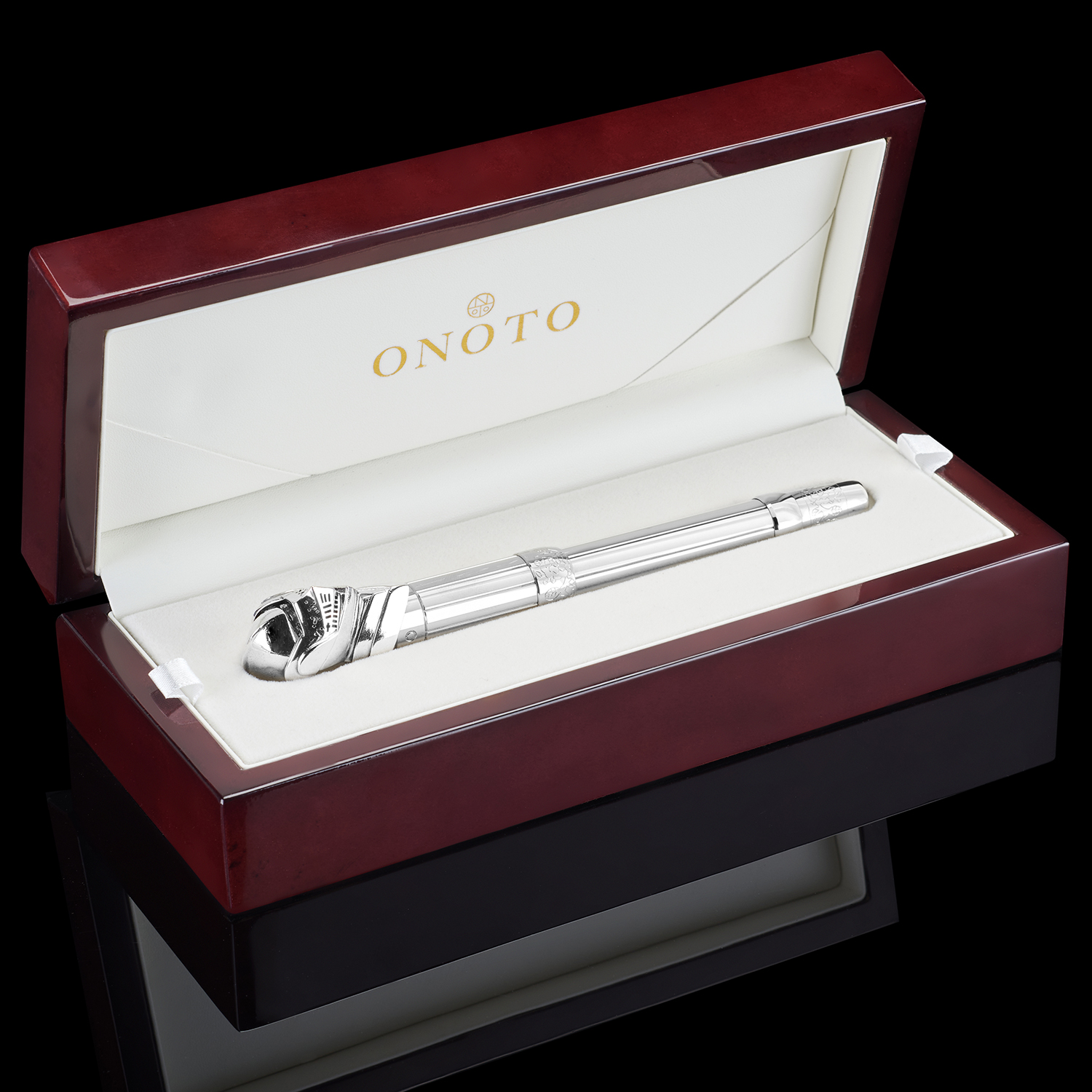 Onoto The Royal Armour of Henry VIII Fountain pen