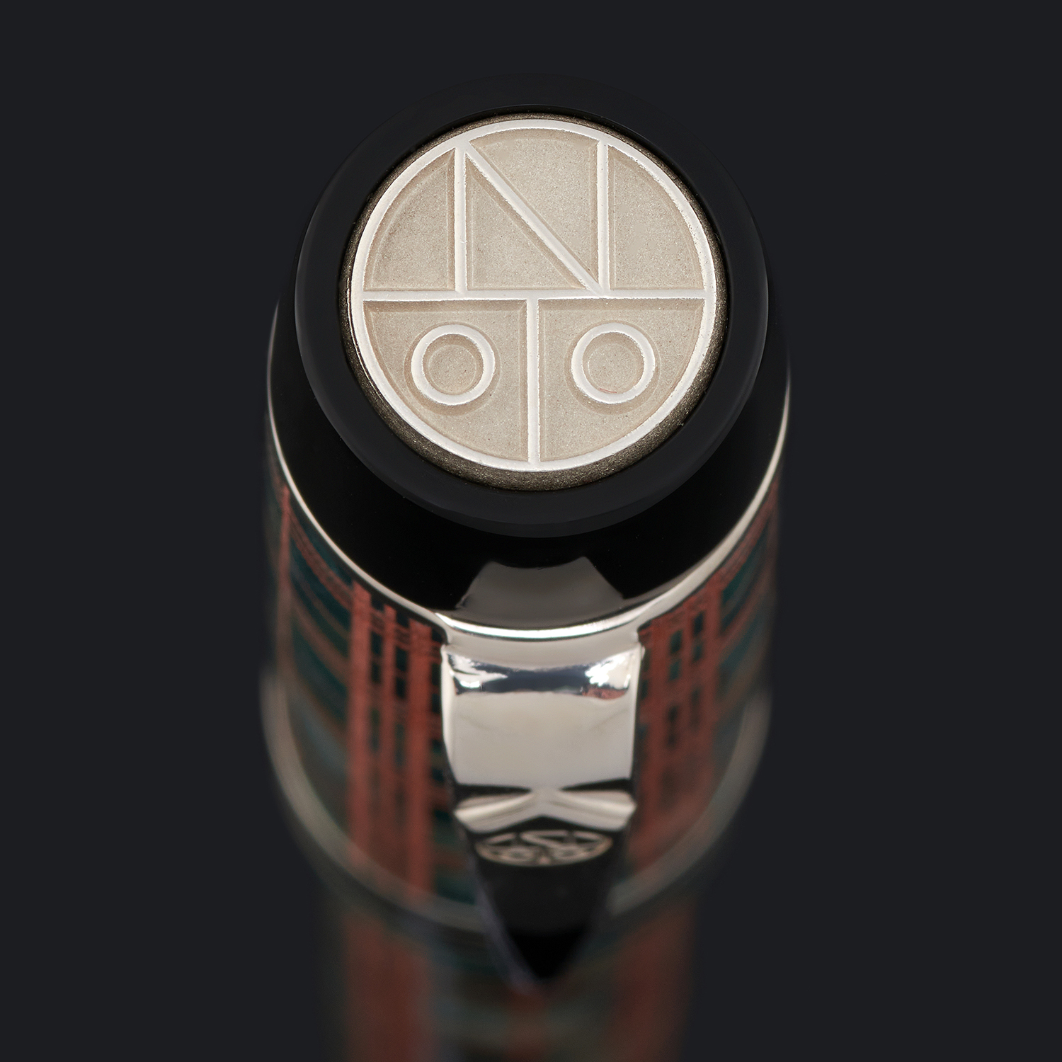Onoto Magna Macbeth Corona Red Fountain pen