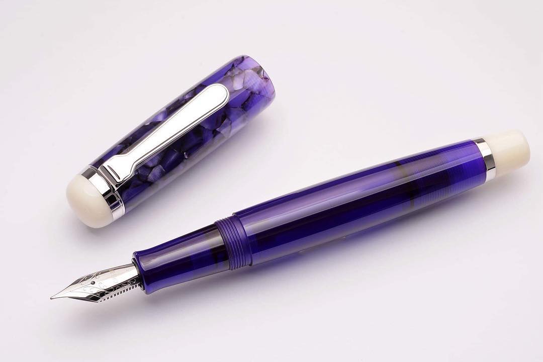 Opus 88 Omar Purple Fountain pen