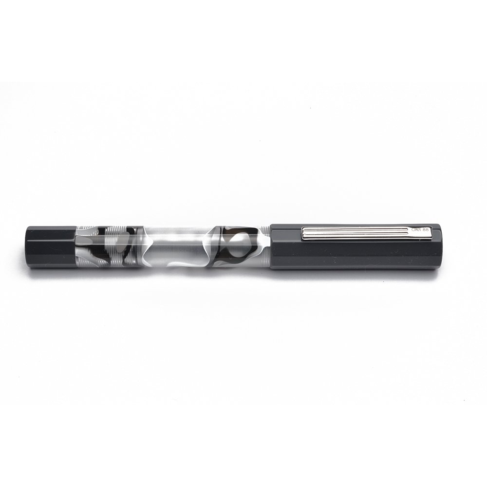 Opus 88 Flow Grey Fountain pen