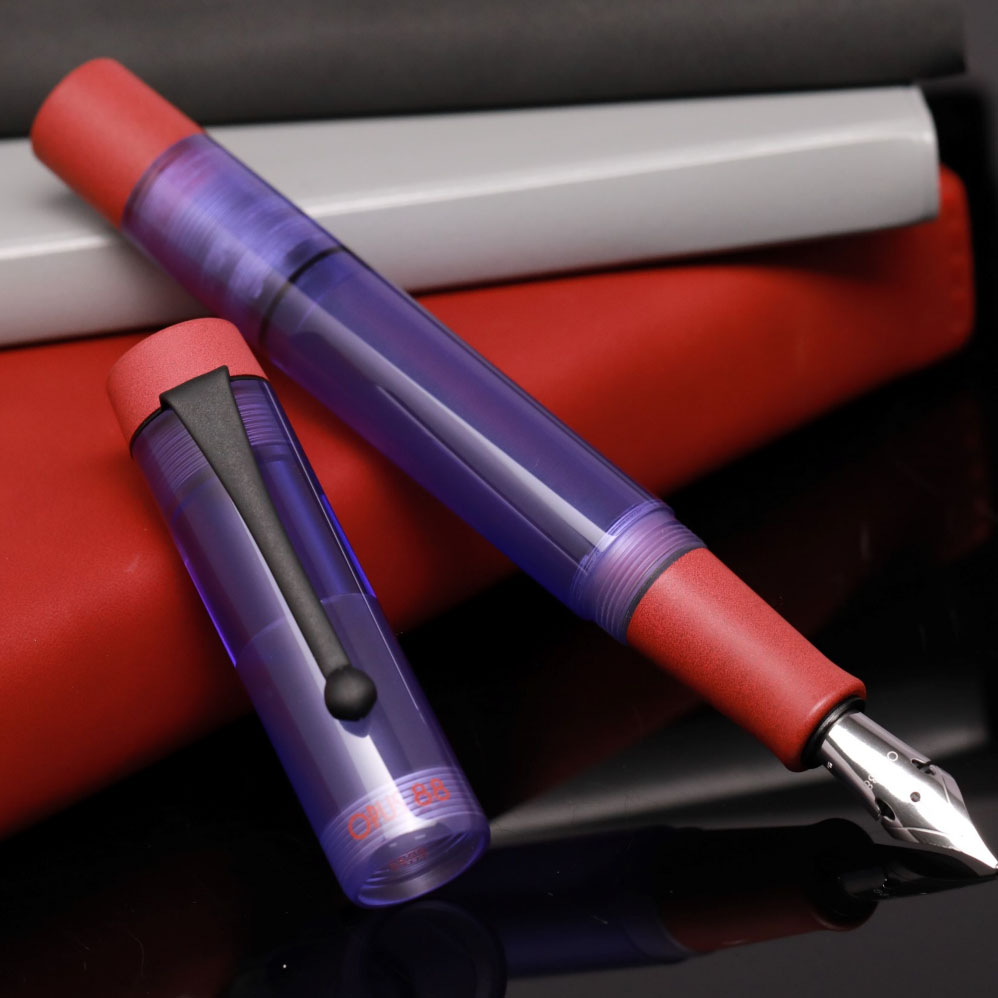 Opus 88 Demonstrator 2022 Color of the Year Füllfederhalter