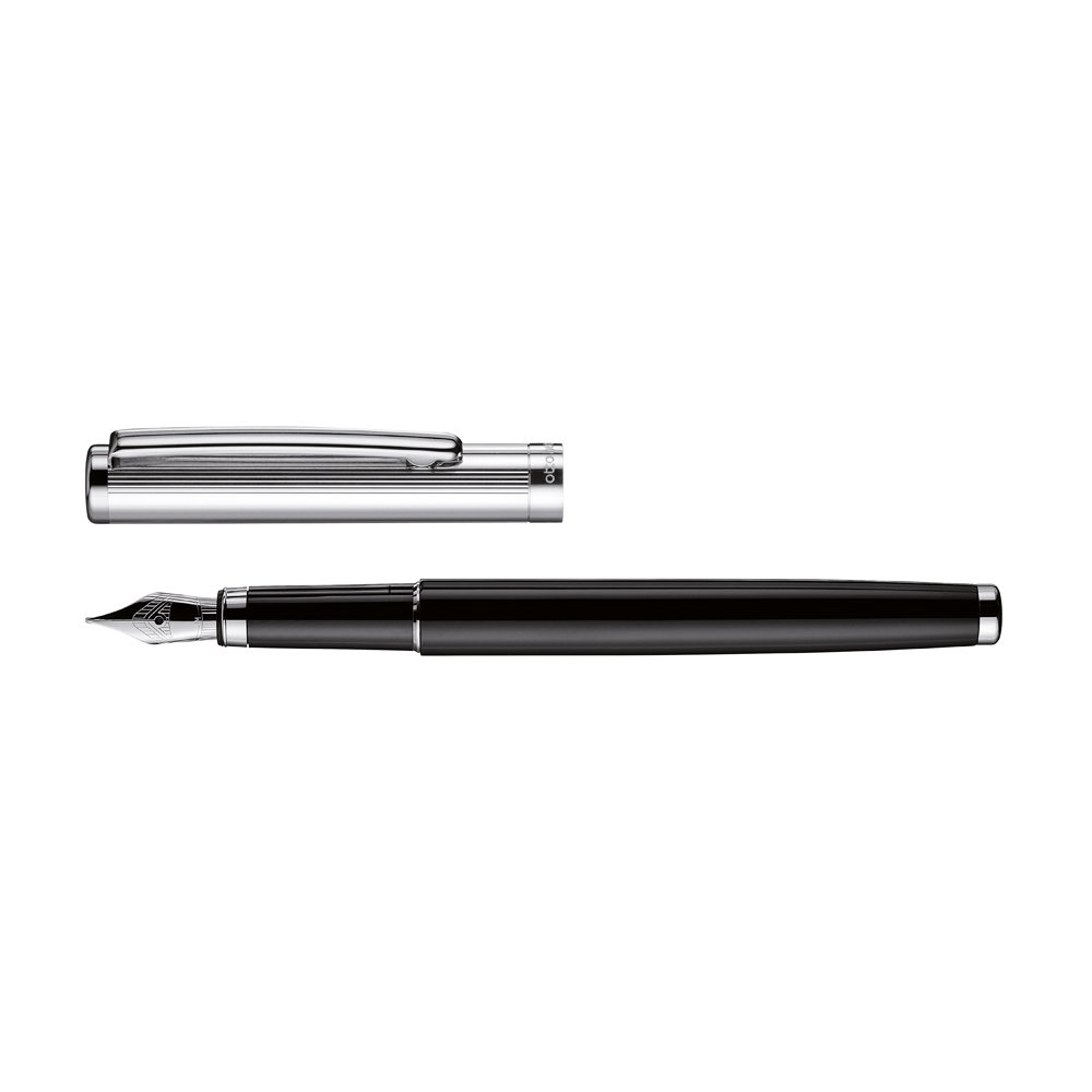 Otto Hutt Design 01 Black Lacquer Striped Fountain pen
