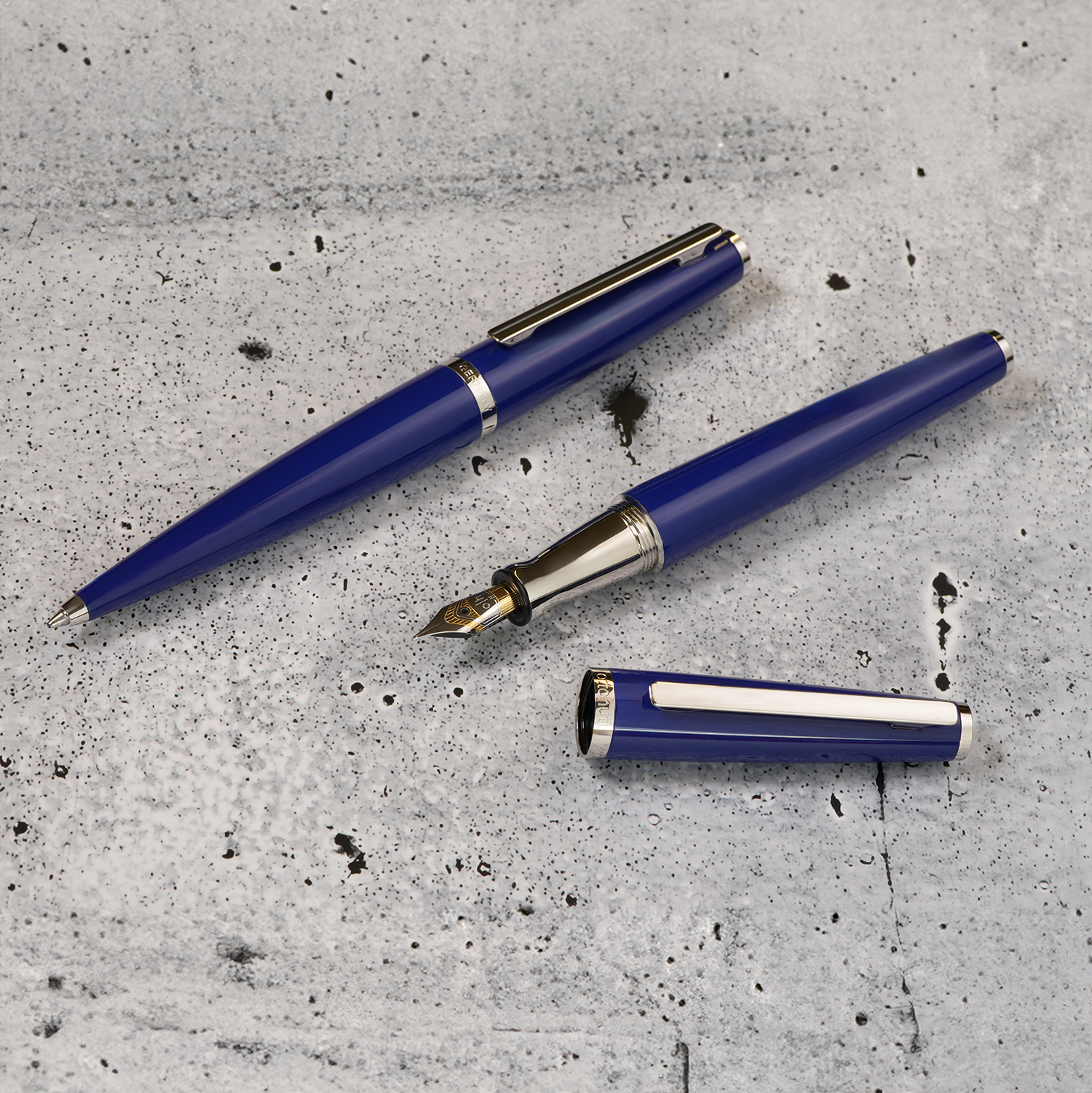 Otto Hutt Design 06 Classic Blue Fountain pen