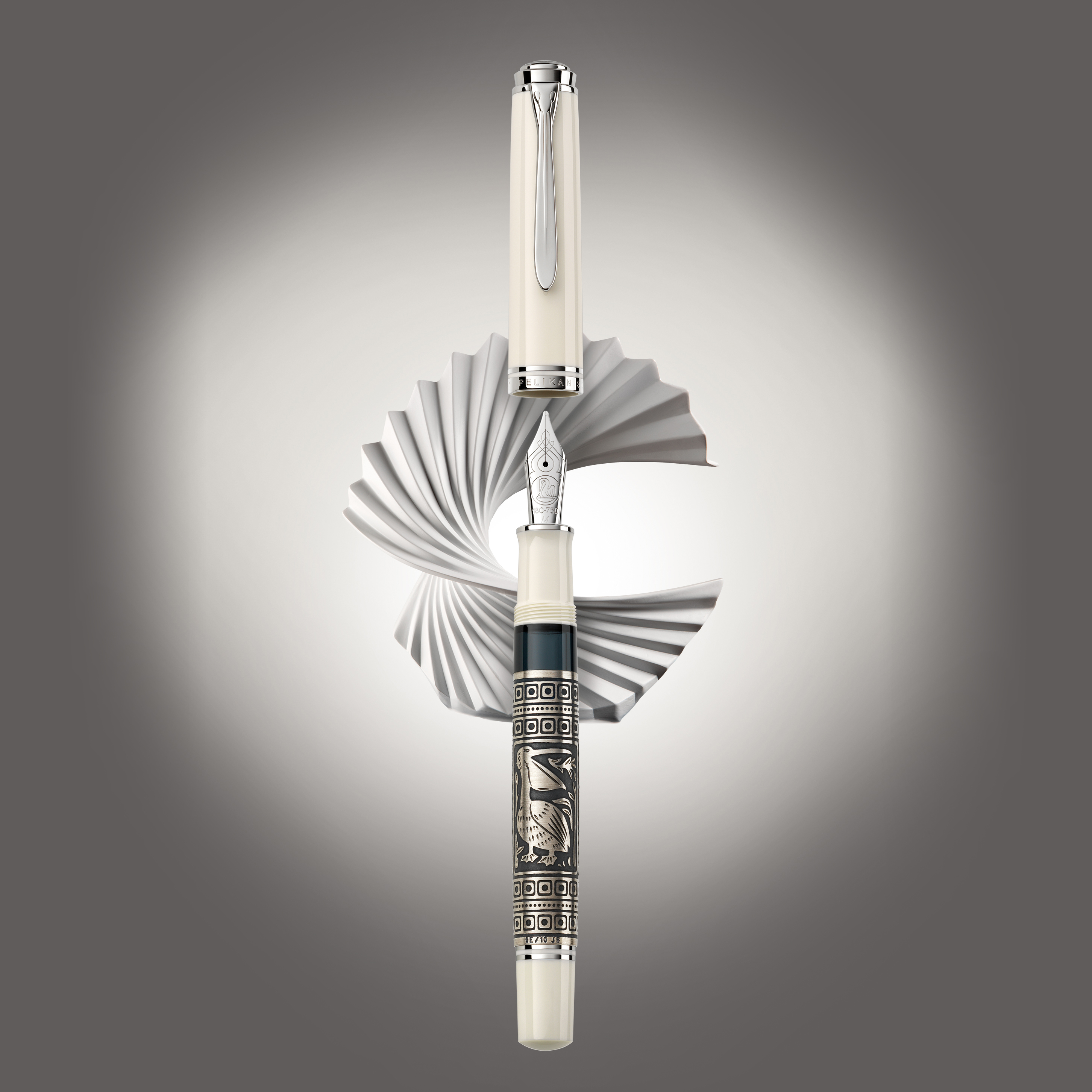 Pelikan Toledo M910 White Fountain pen