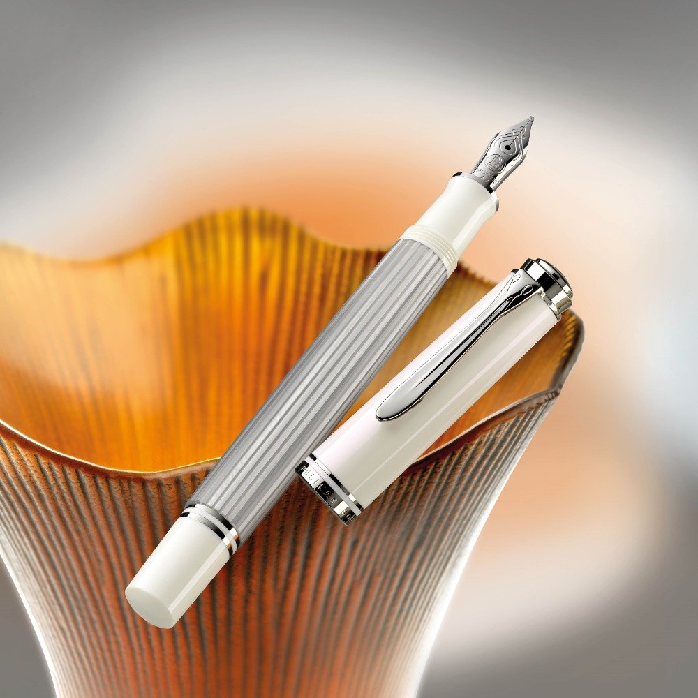 Pelikan Souverän M405 Silver/White Fountain pen