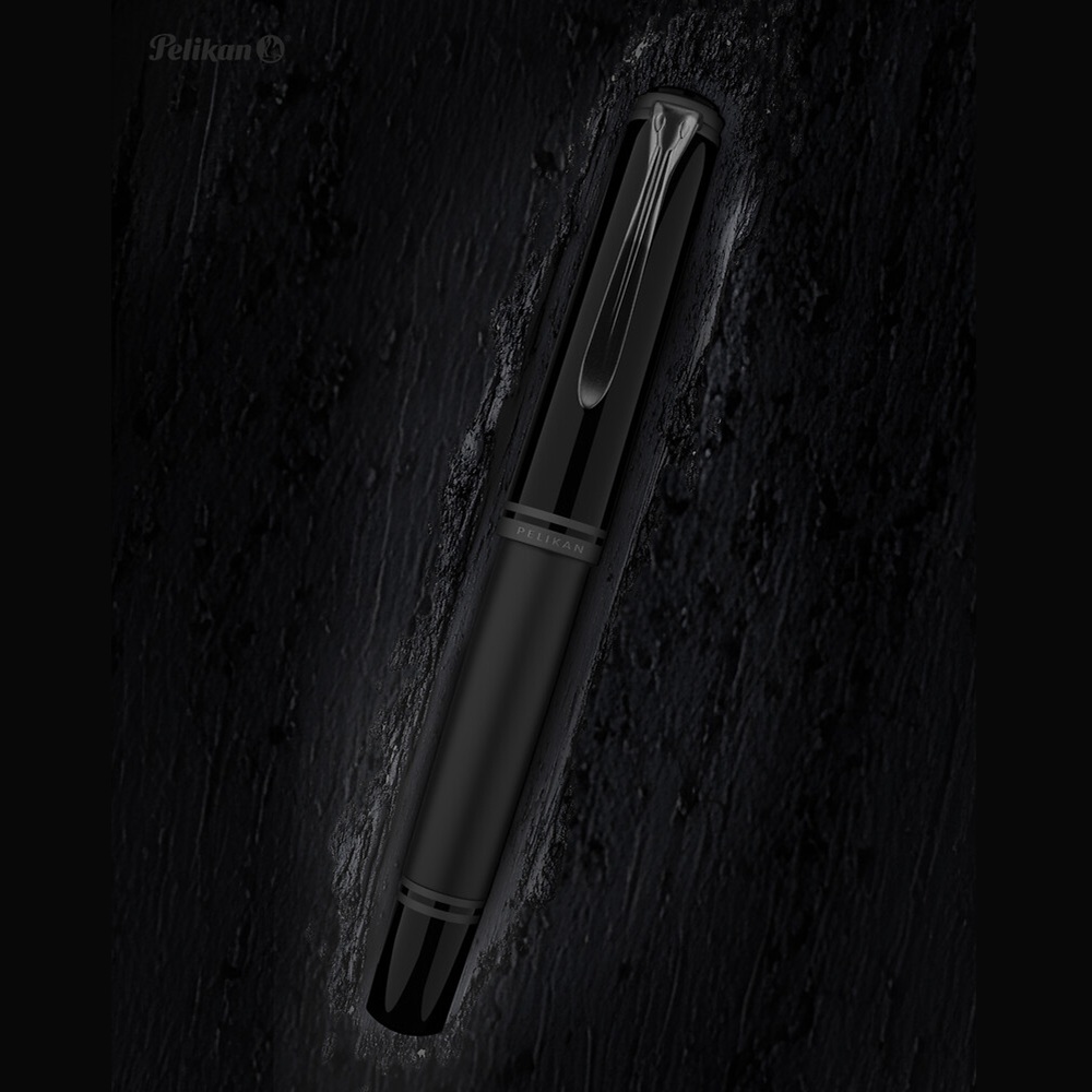Pelikan Souverän M809 Black Matte Fountain pen