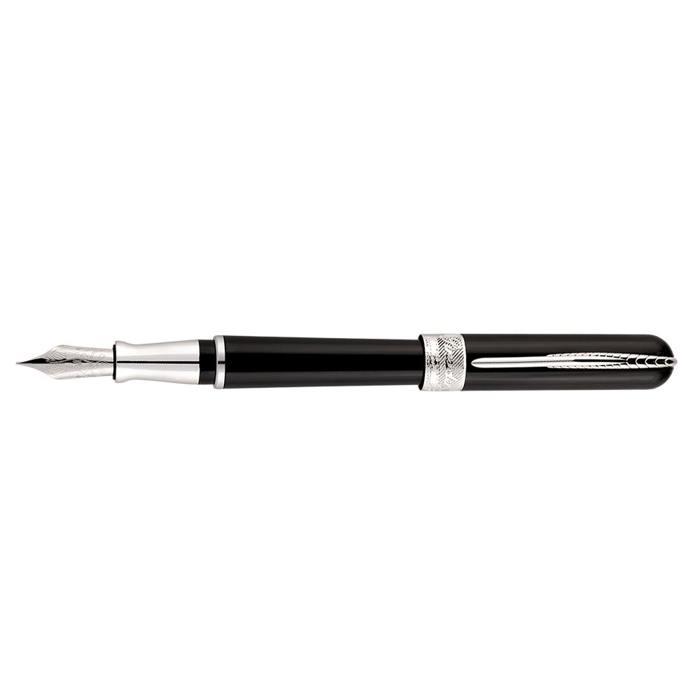 Pineider Avatar UltraResin Graphene Black Fountain pen