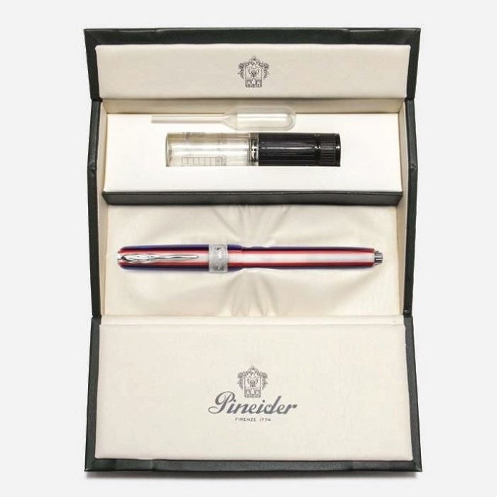 Pineider Queen Mary Fountain Pen
