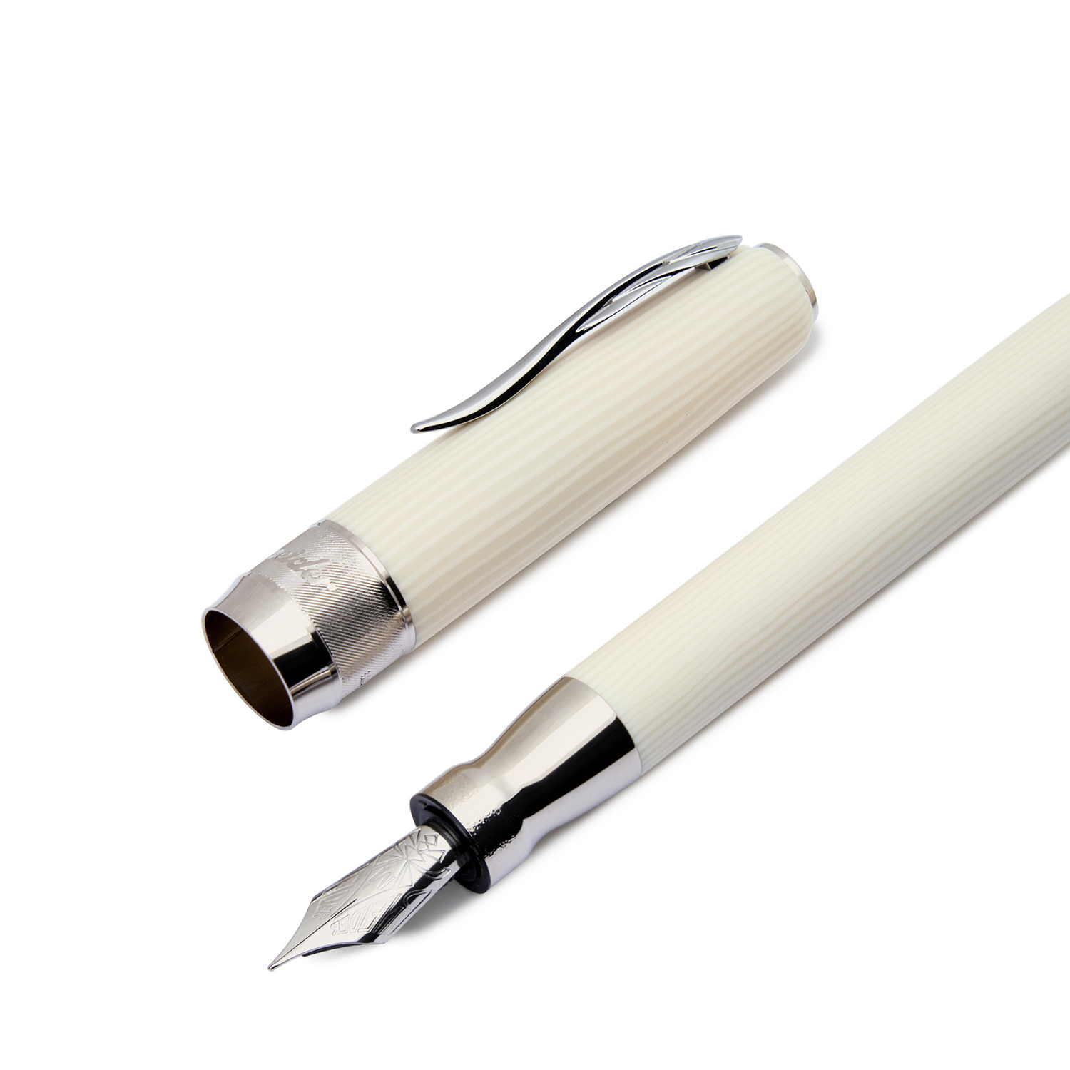 Pineider Alba Classic Milk ST Fountain pen