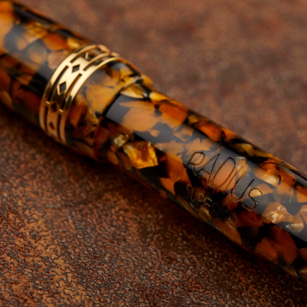 Radius Superior Manarola Amber Fountain pen