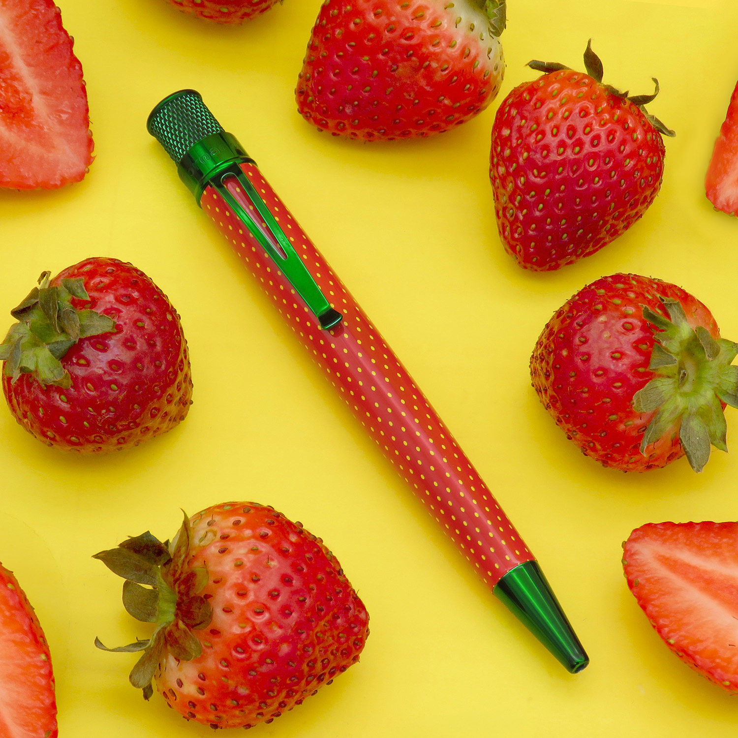 Retro 51 Tornado Fruit Series Strawberry Rollerball / Bolígrafo