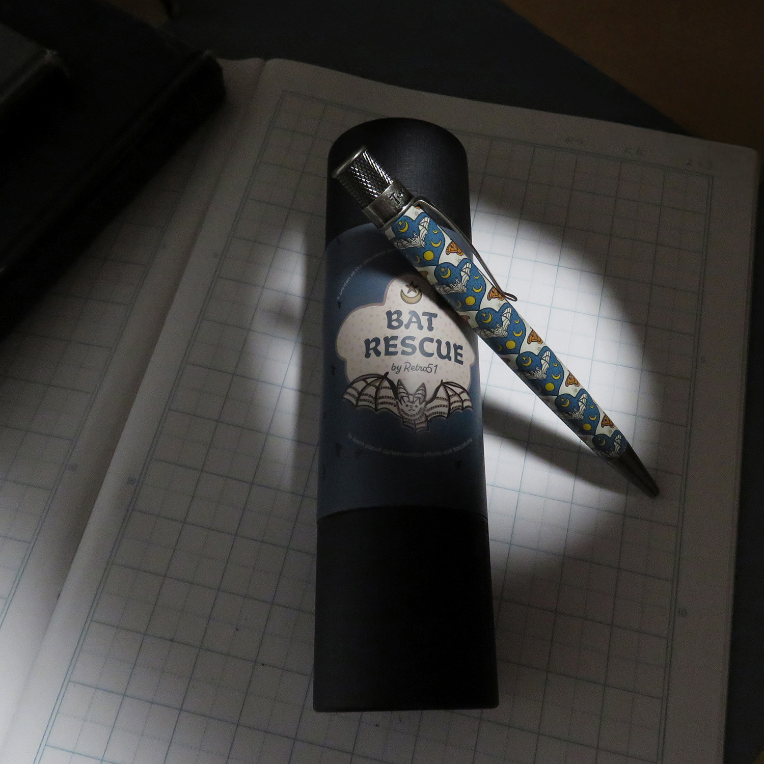 Retro 51 Tornado Bat Rescue Rollerball / Esferográfica