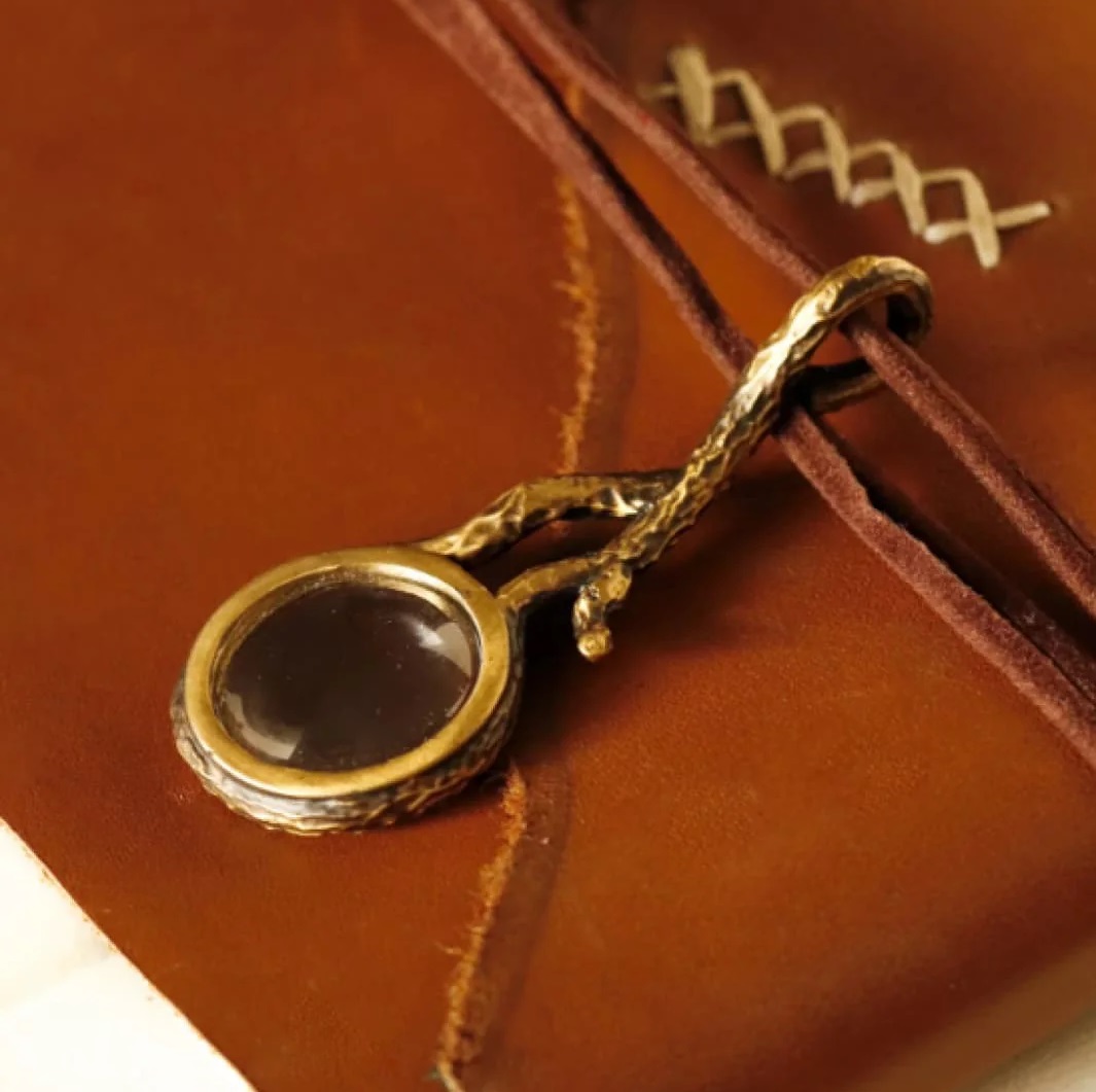 Sepia Writing Accessories Tree Branch Brass Vergrootglas