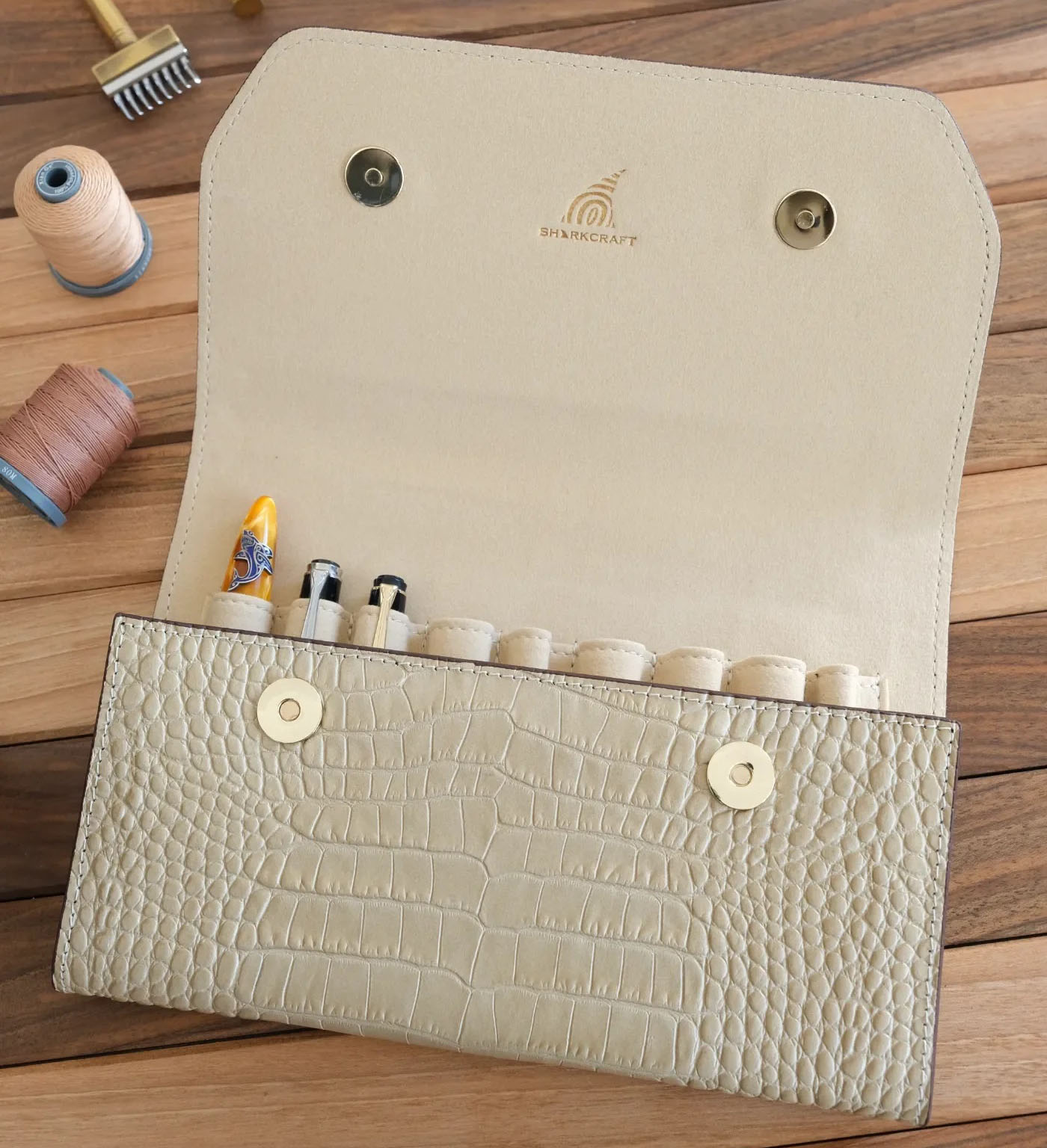 Sharkcraft Octopus Croco Cream Pen Pouch (9-teilig)