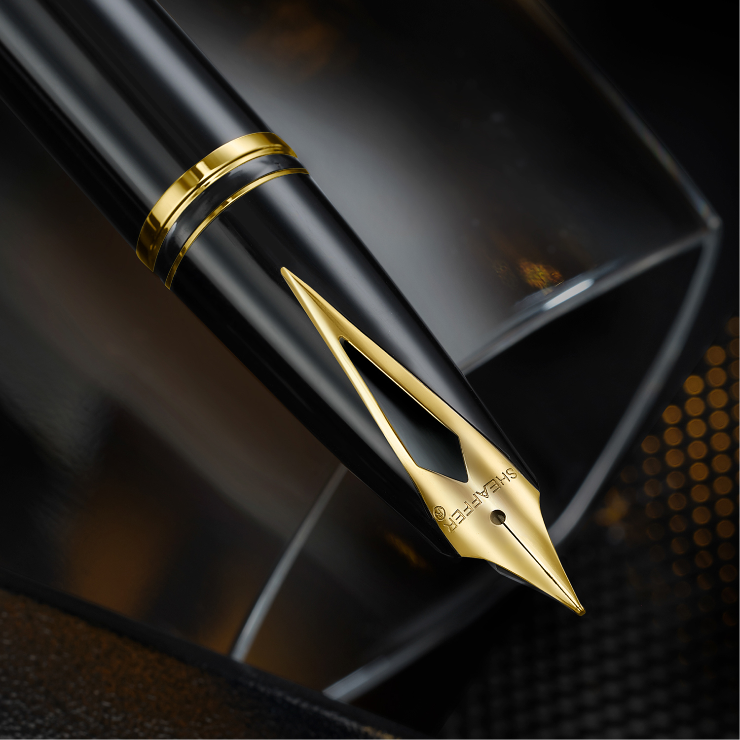 Sheaffer Legacy Heritage Black Laque and Chrome Cap GT Fountain pen