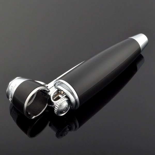 S.T. Dupont Liberté  Black Lacquer Lighter 22100