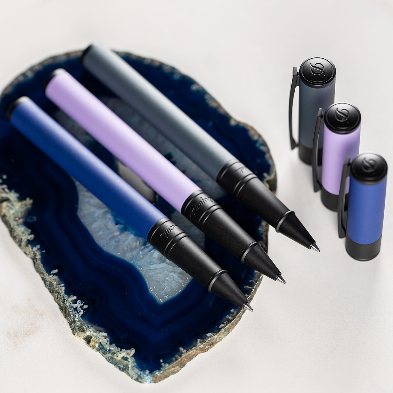 S.T. Dupont D-Initial Velvet Lilac & Black Rollerball 262001