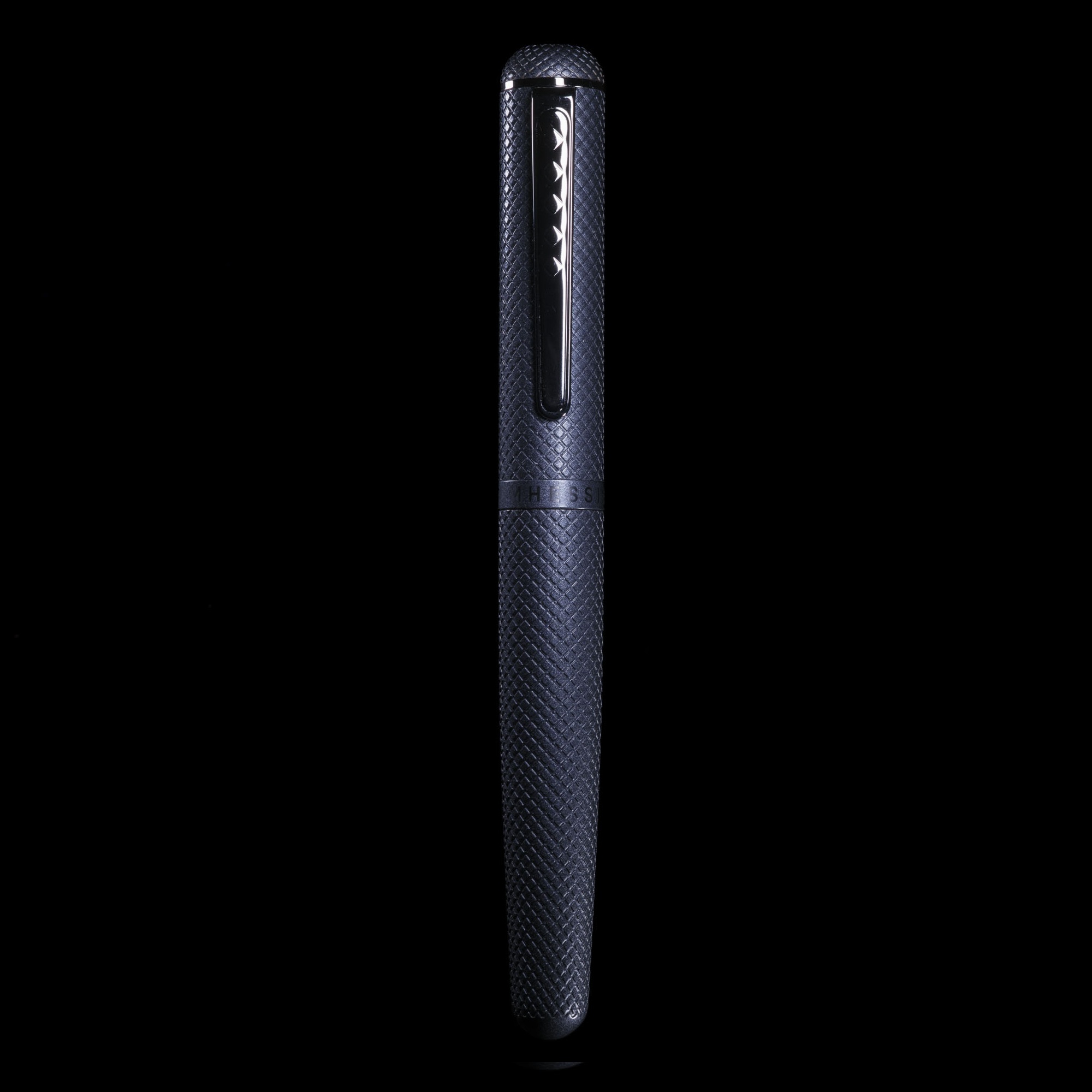 Tom Hessin Charles 1870 Gherkin Collection Monument Grey Fountain pen