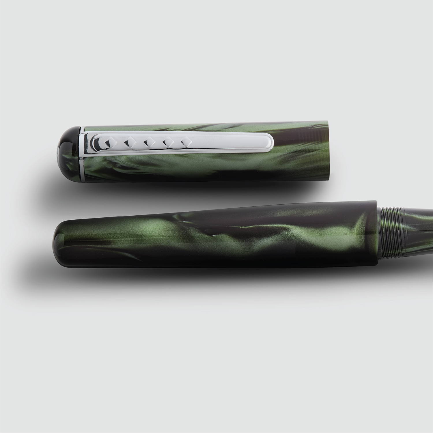 Tom Hessin Charles Collection Highland Green Fountain pen