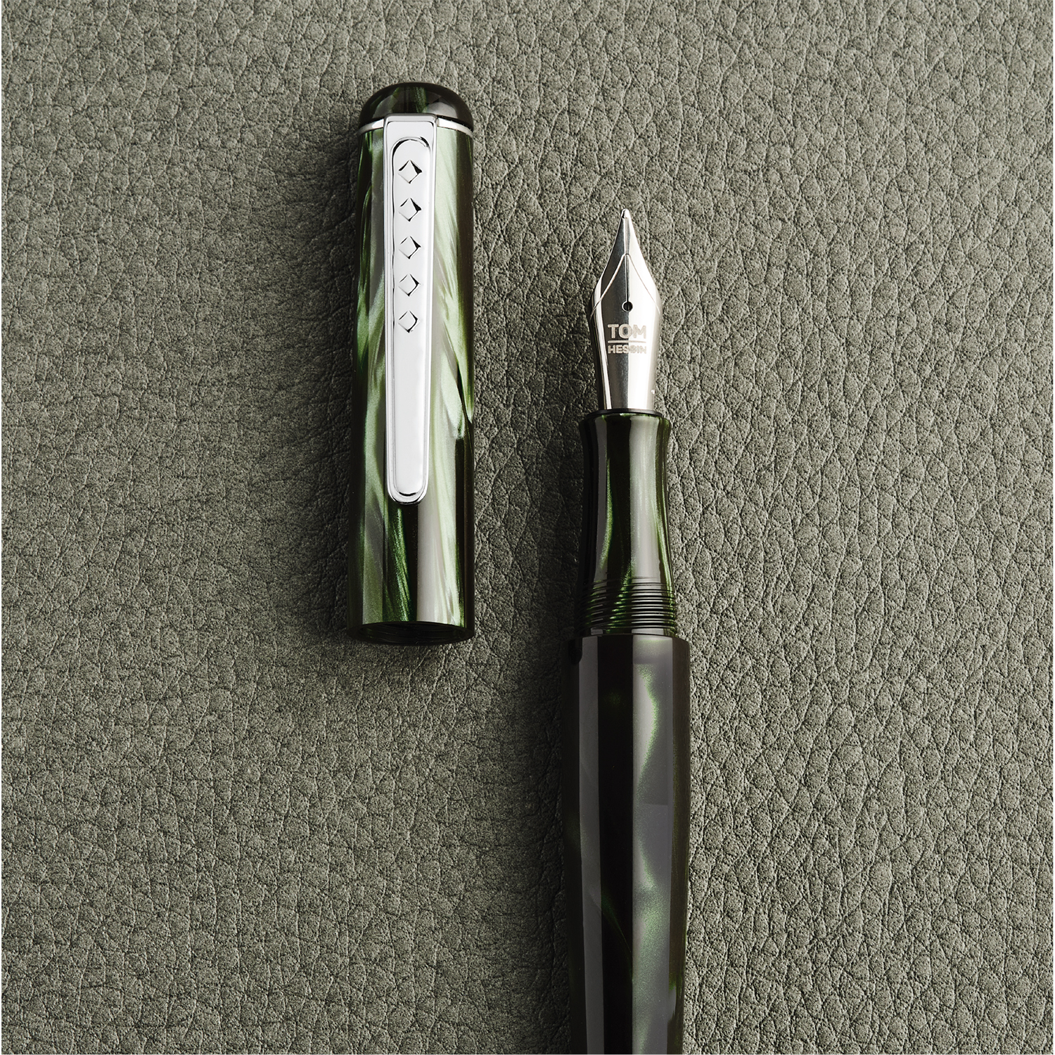 Tom Hessin Charles Collection Highland Green Fountain pen