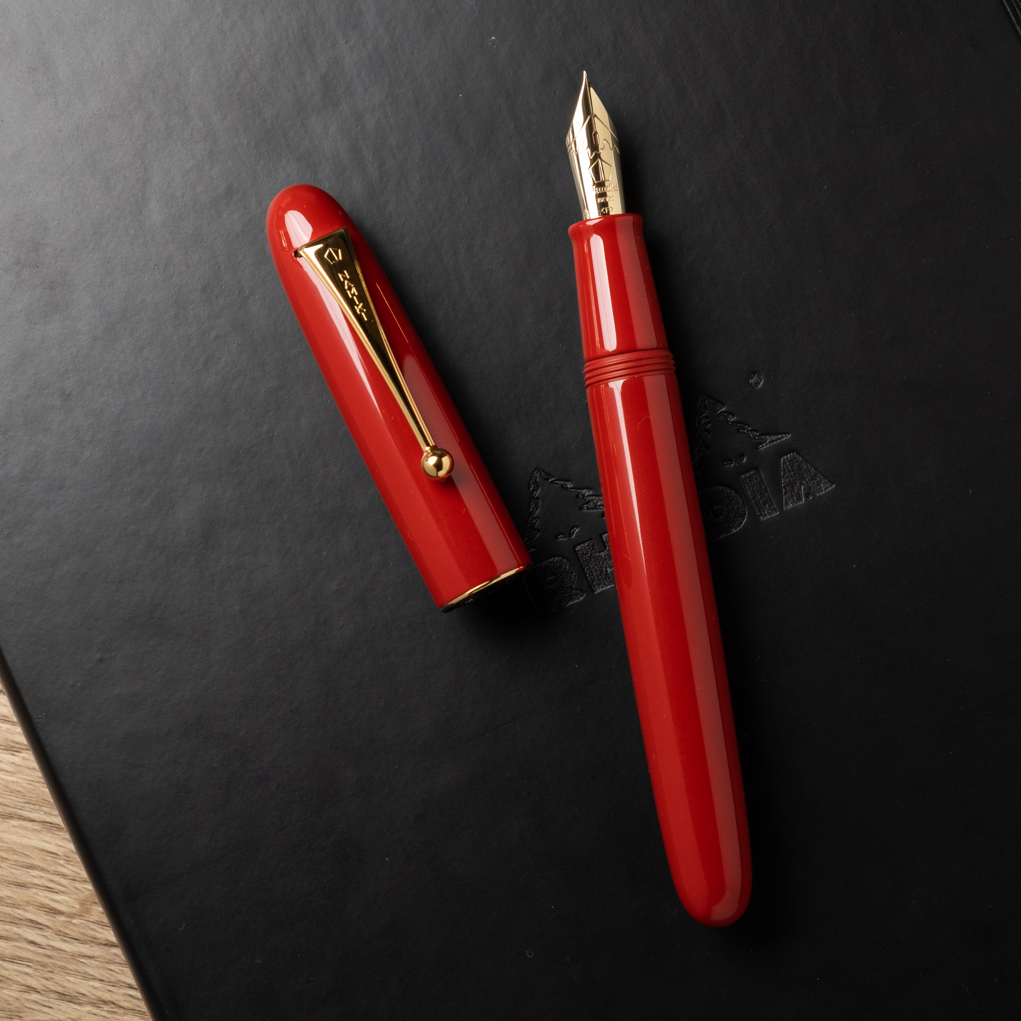Namiki Yukari Royale Vermilion Vulpen