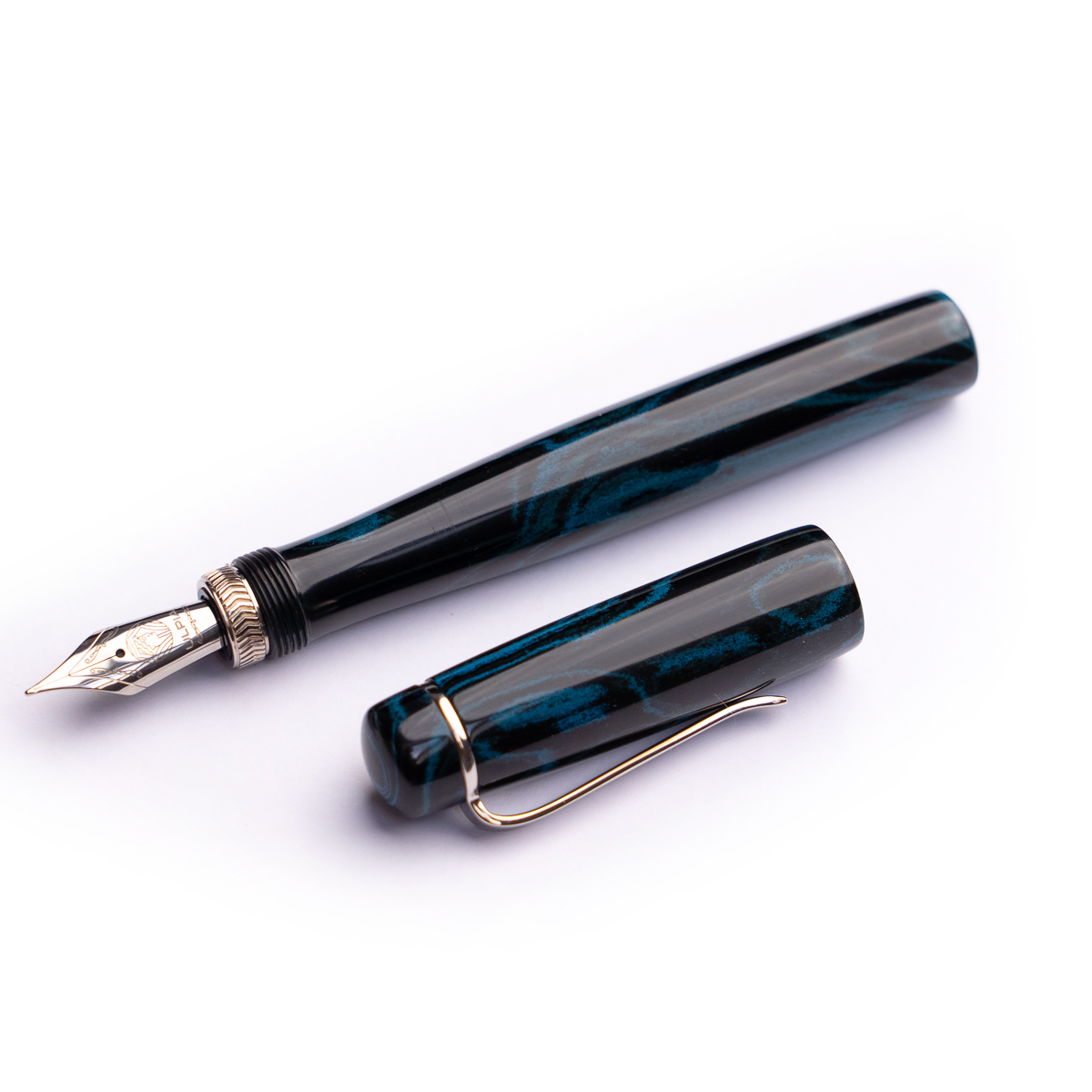 Ulpia 117 Ebonite Marine Blue ST Caneta de Tinta Permanente