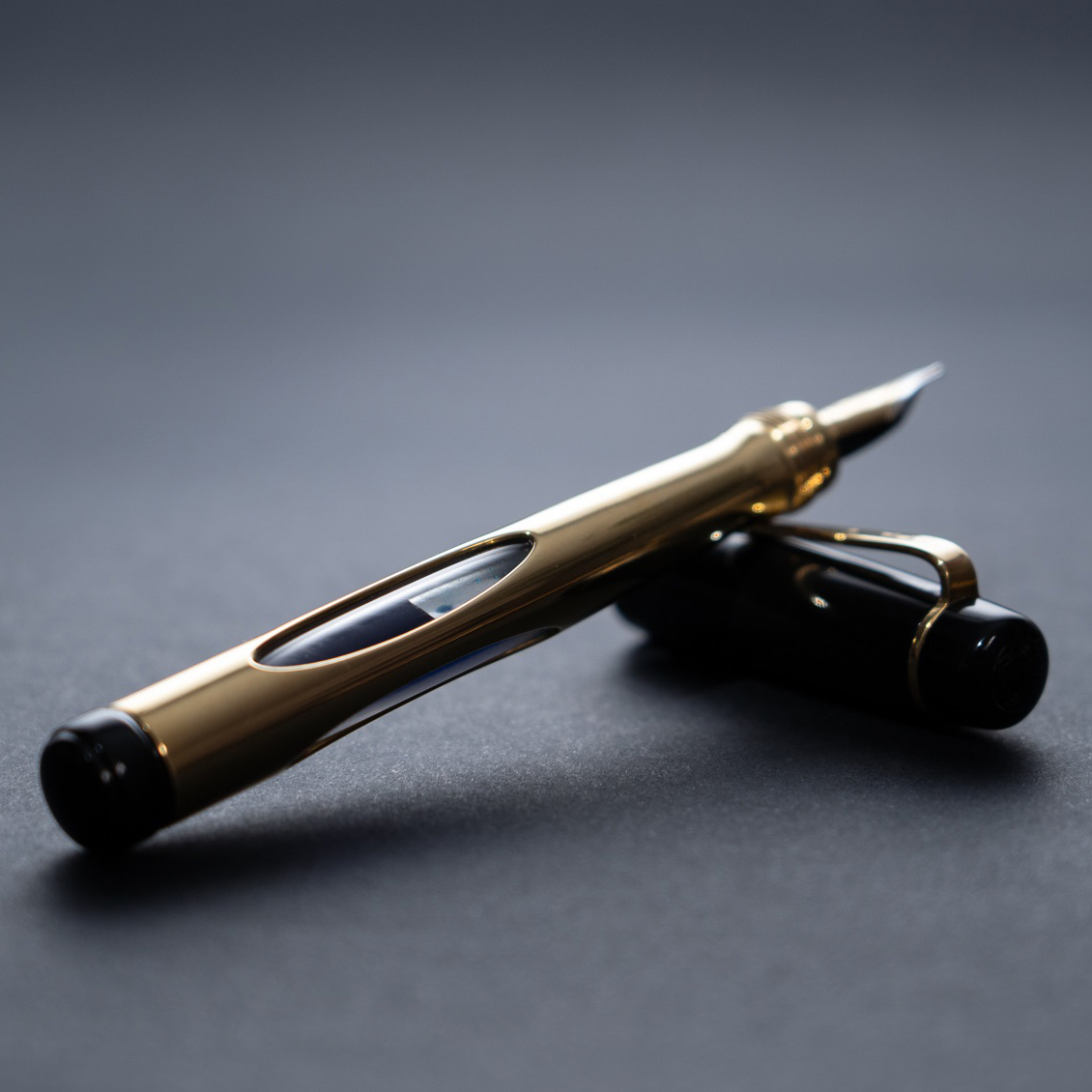 Ulpia Parix Ebonite Black and Brass Mira GT Vulpen
