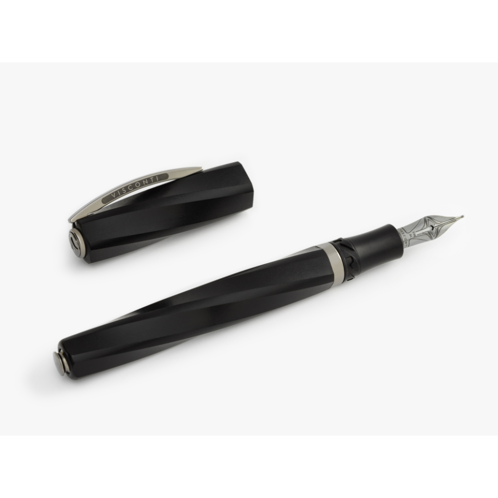 Visconti Divina Matte Black Stylo Plume