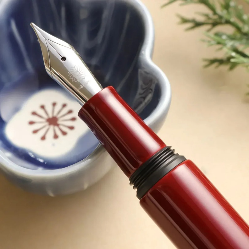 Wancher Dream Pen Aizu Urushi Aka Tamenuri Vulpen