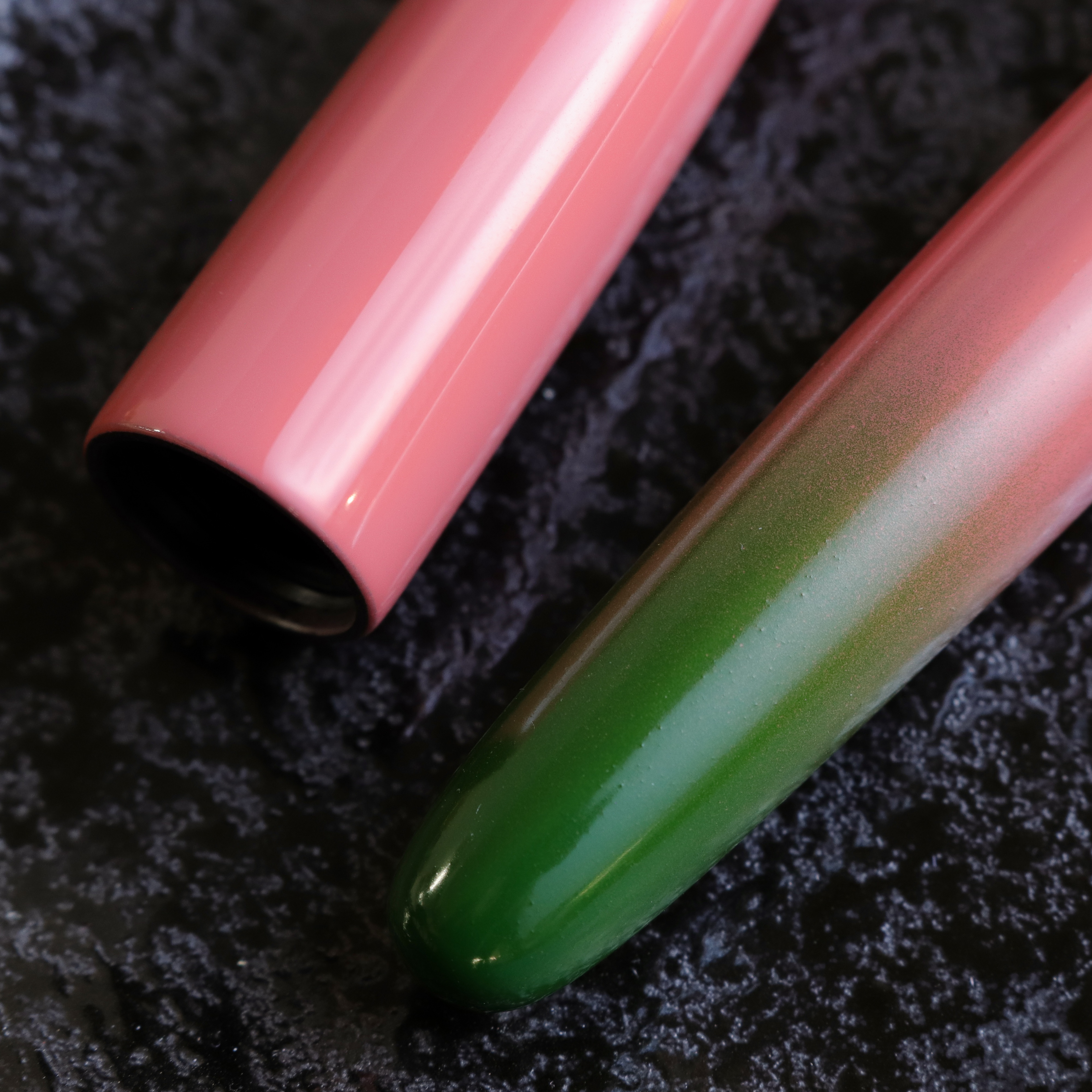 Wancher Dream Pen Aizu Urushi Bokashi-nuri Tsubomi Fountain Pen