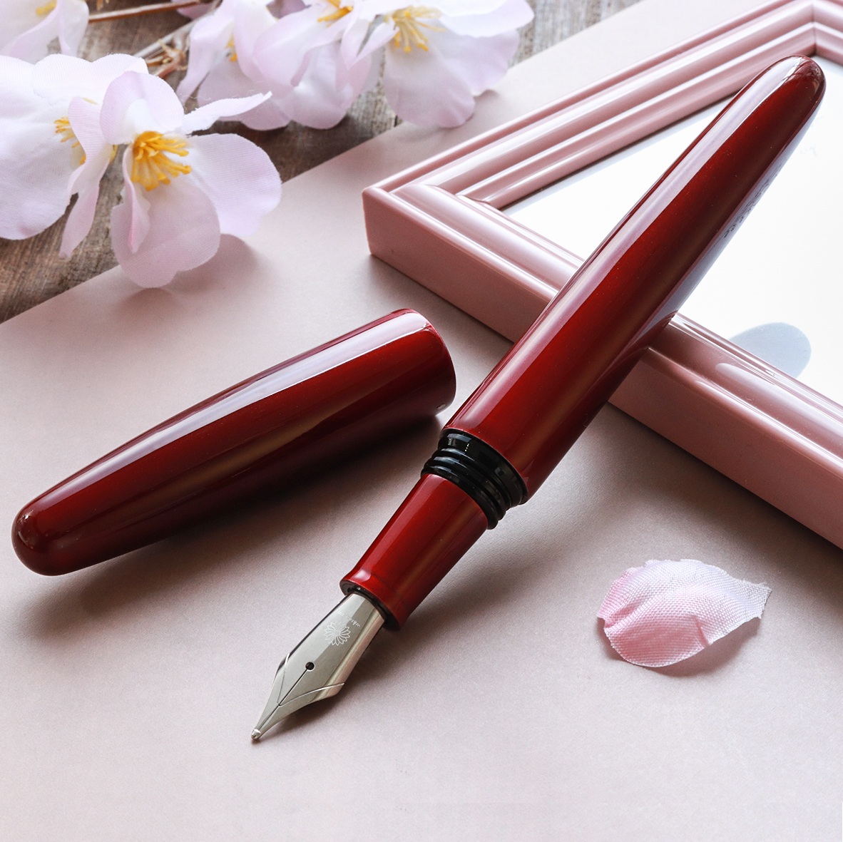 Wancher Dream Pen Aizu Urushi Tamamushi-nuri Aka Vulpen
