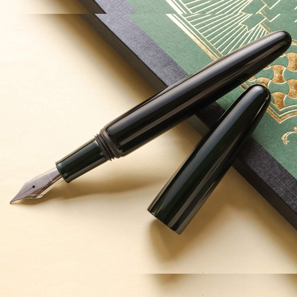 Wancher Dream Pen Aizu Urushi Tamamushi-nuri Midori Fountain Pen