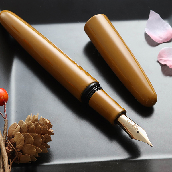 Wancher Dream Pen True Urushi Yellow Plumo Estilográfica