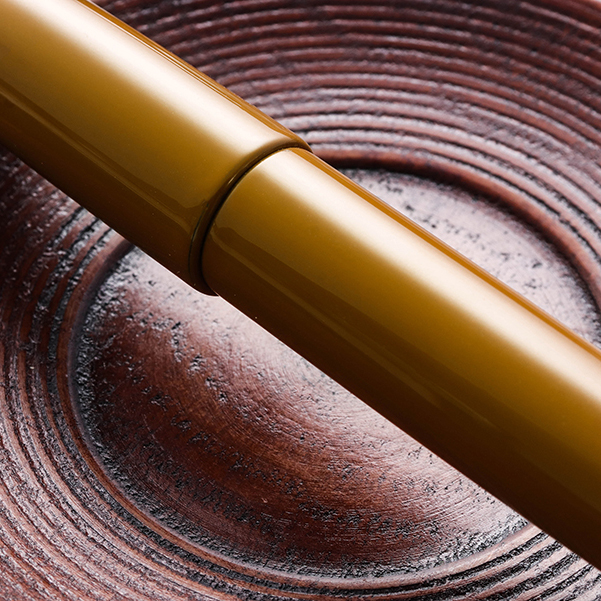 Wancher Dream Pen True Urushi Yellow Plumo Estilográfica