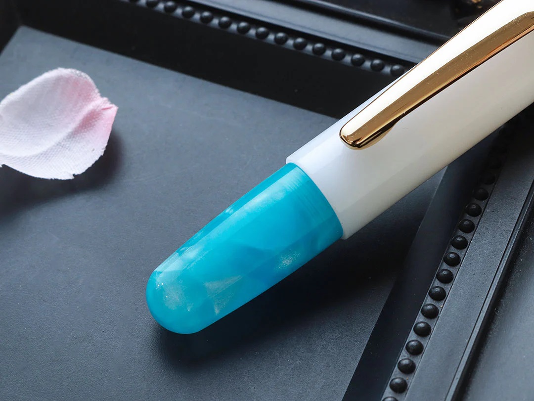 Wancher PuChiCo Arctic Blue GT Fountain Pen