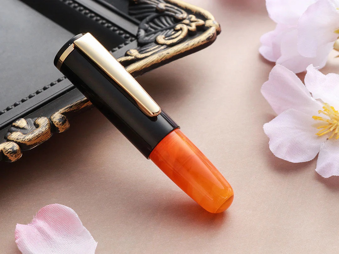 Wancher PuChiCo Black Orange Chocolate GT Fountain Pen