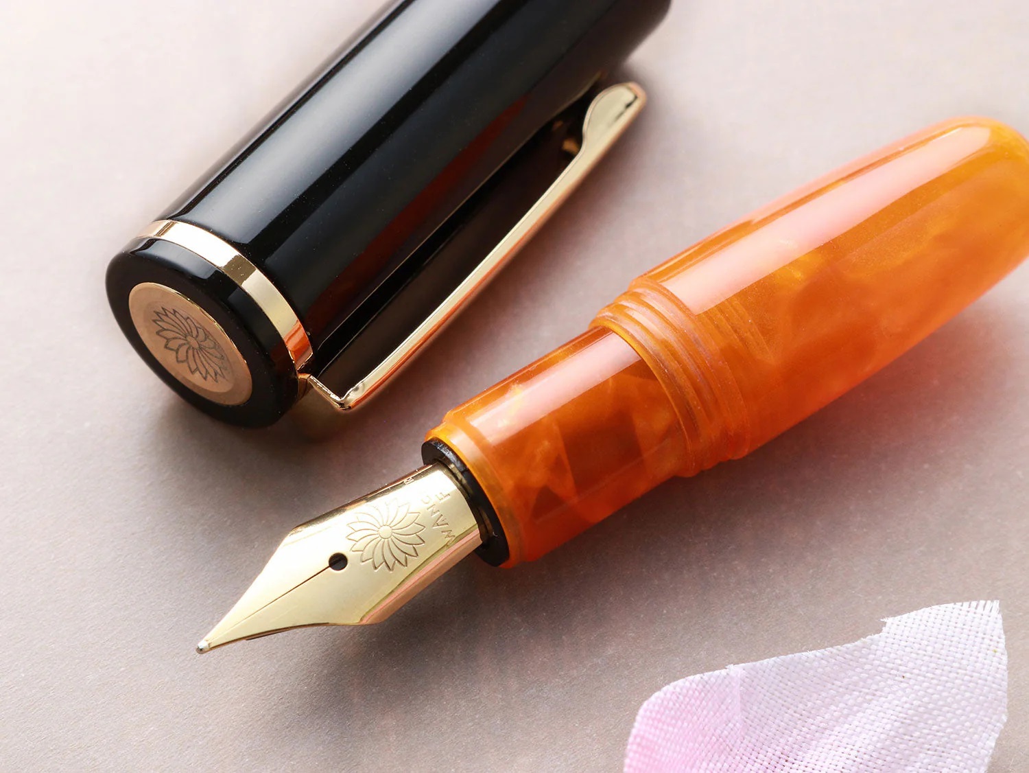 Wancher PuChiCo Black Orange Chocolate GT Fountain Pen