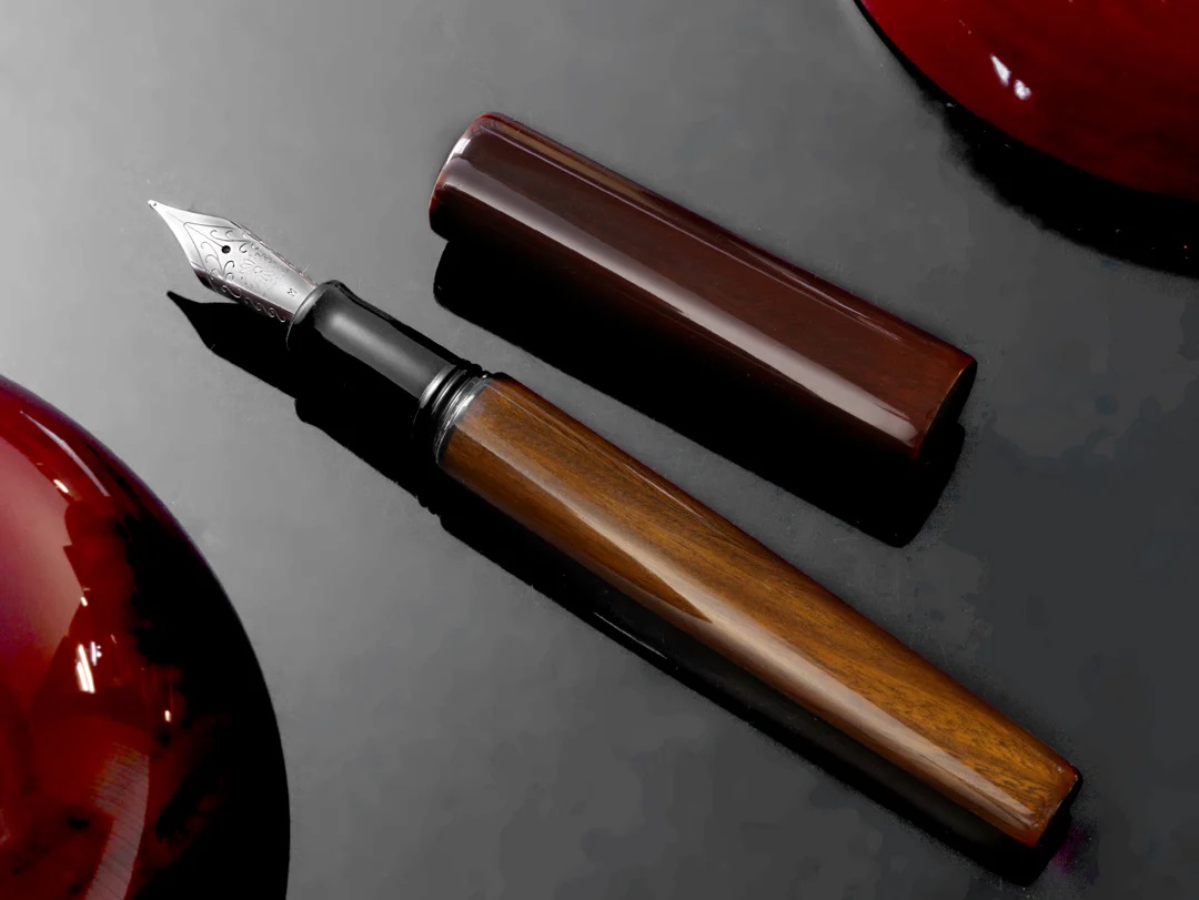 Wancher Sekai Aizu Urushi Verawood Stylo Plume