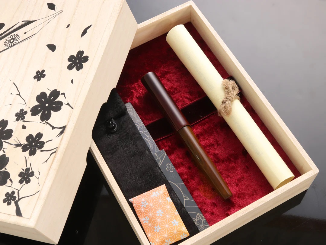 Wancher Sekai Aizu Urushi Verawood Stylo Plume