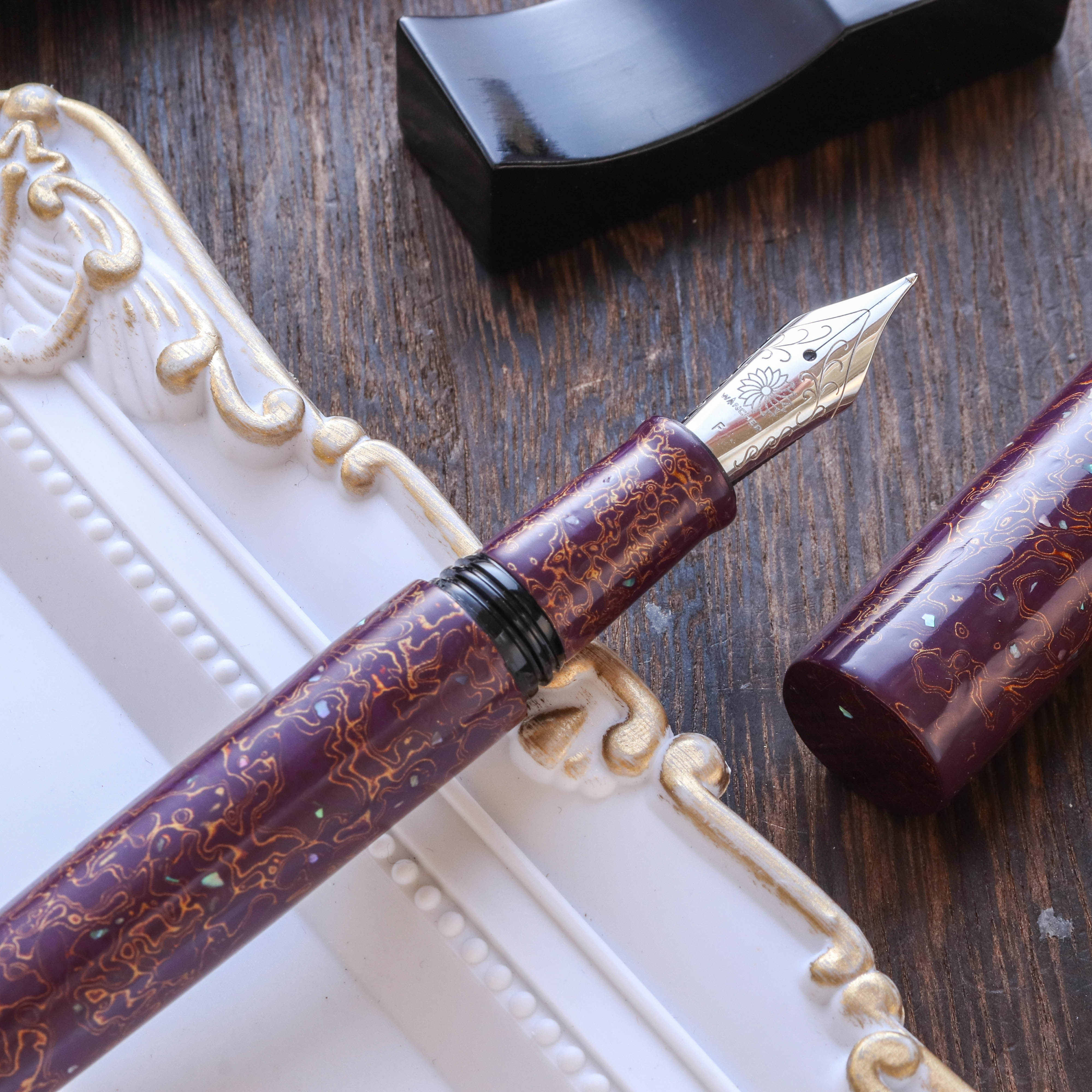 Wancher Sekai Saihi Urushi Murasaki-age Raden Vulpen