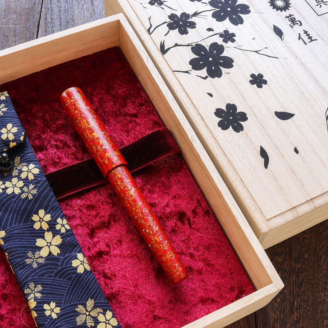 Wancher Sekai Saihi Urushi Aka-age Raden Vulpen