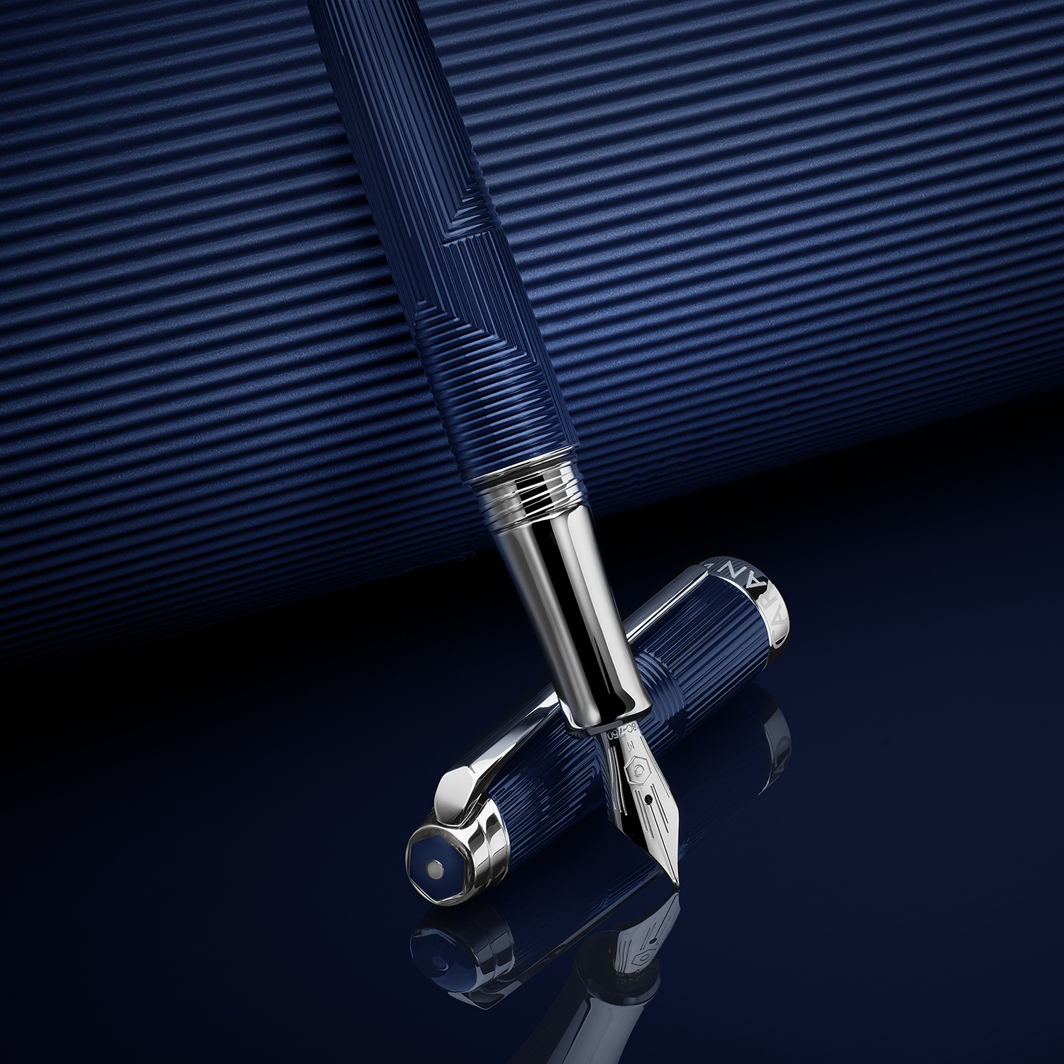 Caran d'Ache Léman Bleu Marin Fountain pen