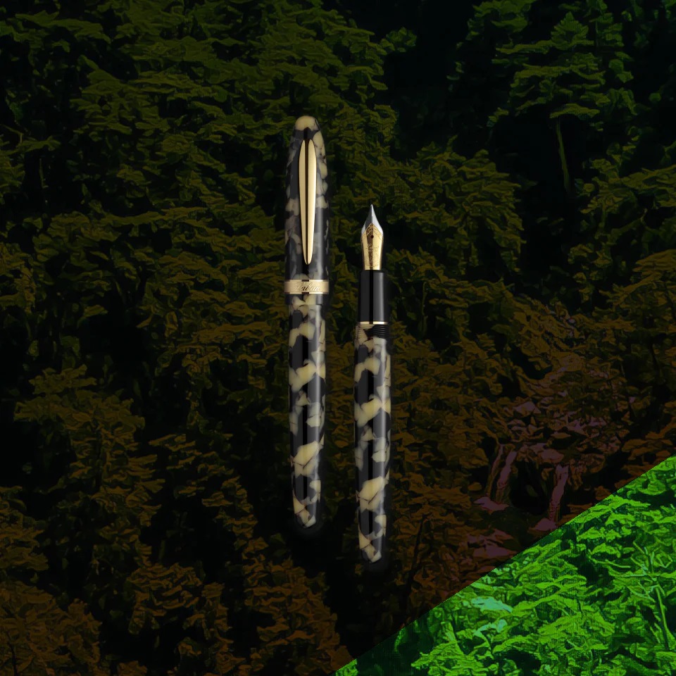 Laban Taroko Dark Forest Fountain pen
