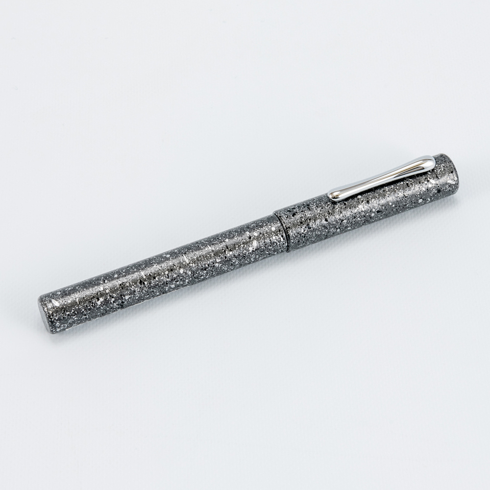 Pióro wieczne Taccia Granite Stone czarne